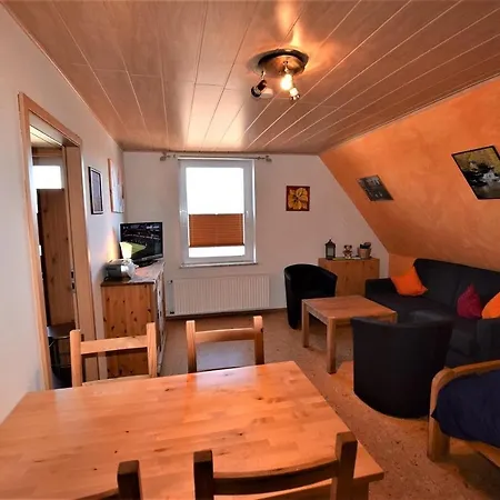 Ferienwohnung-Berger-Stammhaus-Rechts * Blekendorf